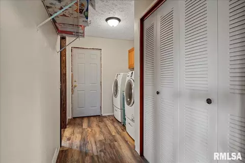 Other - 301 E Buttercup Dr, Athens, IL 62613 photo 7 of 7