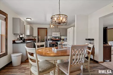 Dining - 301 E Buttercup Dr, Athens, IL 62613 photo 2 of 2