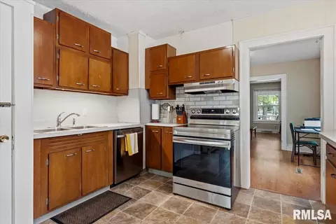 1816 S Lowell Ave, Springfield, IL 62704 photo 8