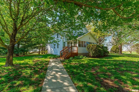 Exterior - 9845 E 200 N Rd, Mclean, IL 61754 photo 6 of 9