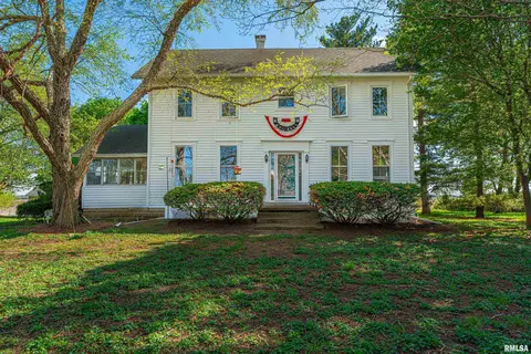 9845 E 200 N Rd, Mclean, IL 61754