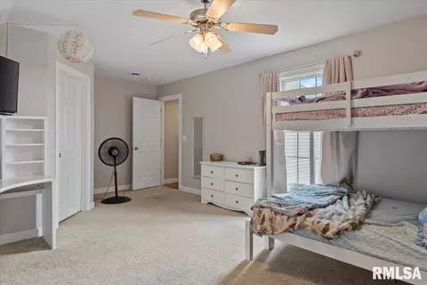 Bedroom - 1600 E Spruce St, Chatham, IL 62629 photo 6 of 8