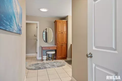 Entry Way - 1600 E Spruce St, Chatham, IL 62629 photo 4 of 4