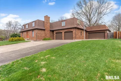 Exterior - 10 Beacon Ridge Dr, Springfield, IL 62711 photo 2 of 6