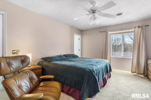 Bedroom - 10 Beacon Ridge Dr, Springfield, IL 62711 photo 1 of 6