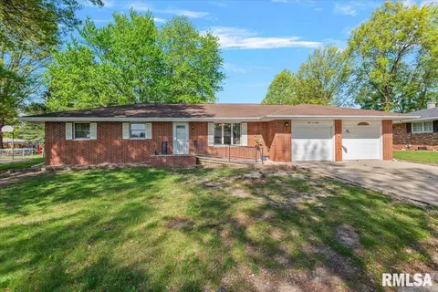 503 Grand Ave, Kincaid, IL 62540