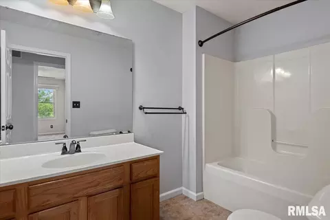 Other - 3712 Viking Blvd, Springfield, IL 62712 photo 5 of 13