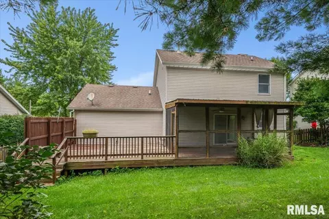 Exterior - 3712 Viking Blvd, Springfield, IL 62712 photo 7 of 11