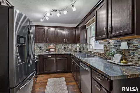 Kitchen - 3712 Viking Blvd, Springfield, IL 62712 photo 1 of 1