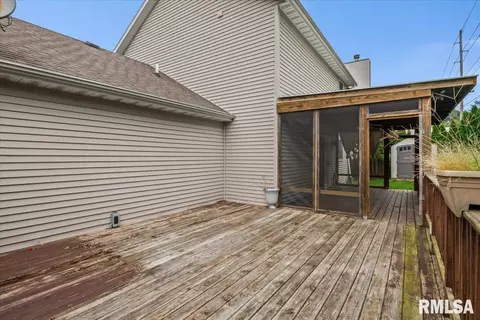 Exterior - 3712 Viking Blvd, Springfield, IL 62712 photo 10 of 11
