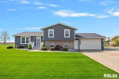 4800 W Divernon Rd, Auburn, IL 62615