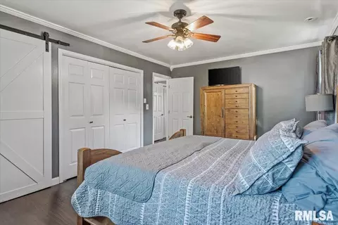 Bedroom - 3226 Brunk Dr, Springfield, IL 62712 photo 4 of 6