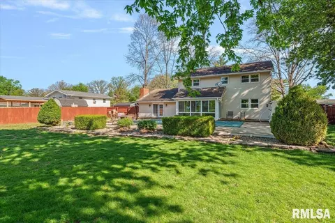 Exterior - 3226 Brunk Dr, Springfield, IL 62712 photo 7 of 8