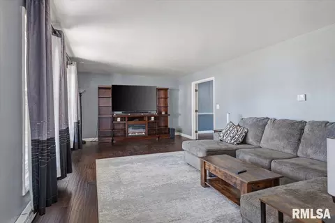 Other - 3226 Brunk Dr, Springfield, IL 62712 photo 2 of 14