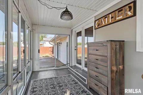 Entry Way - 3226 Brunk Dr, Springfield, IL 62712 photo 5 of 5