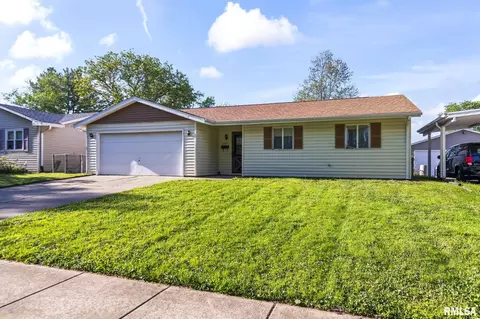 2605 Selkirk Rd, Springfield, IL 62702