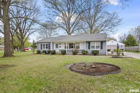 Exterior - 146 Circle Dr, Springfield, IL 62703 photo 1 of 10