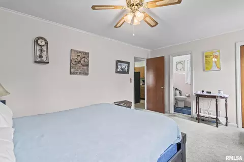Bedroom - 146 Circle Dr, Springfield, IL 62703 photo 2 of 9