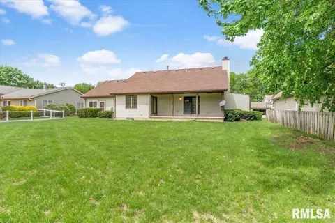 Exterior - 1204 Harmony Ct, Springfield, IL 62703 photo 5 of 6