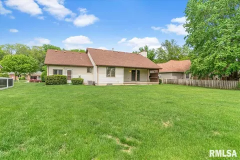 Exterior - 1204 Harmony Ct, Springfield, IL 62703 photo 6 of 6