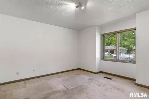 Bedroom - 1204 Harmony Ct, Springfield, IL 62703 photo 3 of 6