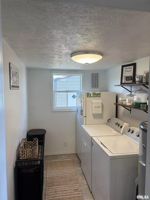 Other - 731 E Jackson St, Virden, IL 62690 photo 5 of 6