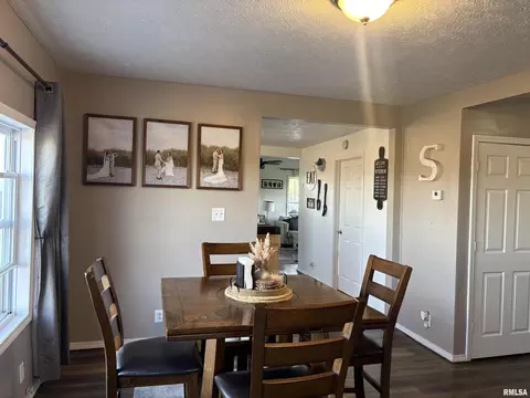 Dining - 731 E Jackson St, Virden, IL 62690 photo 1 of 2
