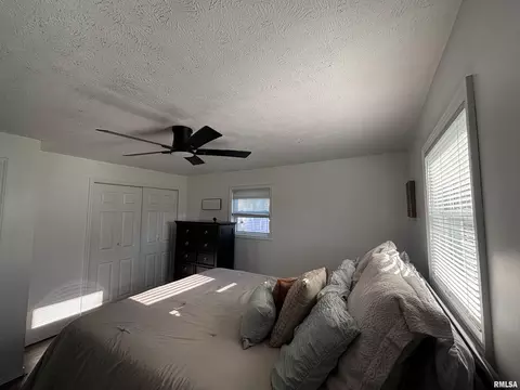 Bedroom - 731 E Jackson St, Virden, IL 62690 photo 2 of 3