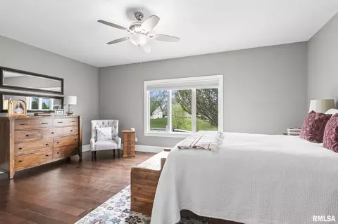 Bedroom - 3700 Crystal Spring Dr, Springfield, IL 62711 photo 4 of 10