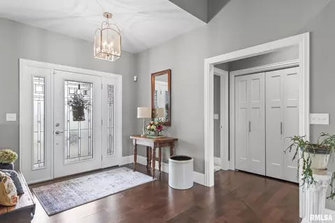 Entry Way - 3700 Crystal Spring Dr, Springfield, IL 62711 photo 2 of 5