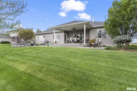 Exterior - 3700 Crystal Spring Dr, Springfield, IL 62711 photo 6 of 7