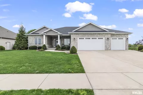 Exterior - 3700 Crystal Spring Dr, Springfield, IL 62711 photo 3 of 7