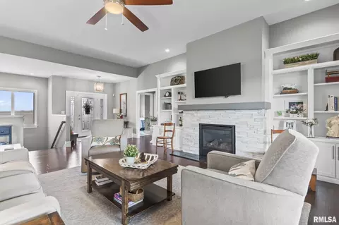 Living - 3700 Crystal Spring Dr, Springfield, IL 62711 photo 3 of 5