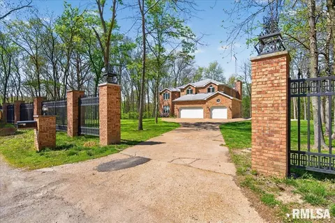 49 Westwood Ln, Springfield, IL 62711