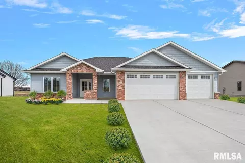 2924 Happy Landing Dr, Springfield, IL 62711