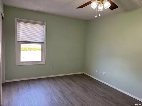 Bedroom - 1909 Jeanette Ln, Springfield, IL 62702 photo 1 of 2