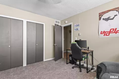 Other - 519 W Wright St, Virden, IL 62690 photo 3 of 7
