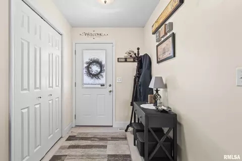Entry Way - 505 Willows Ave, Chatham, IL 62629 photo 1 of 1