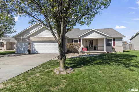 Exterior - 505 Willows Ave, Chatham, IL 62629 photo 3 of 7
