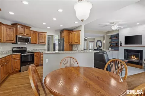 Other - 4356 Creek Dr, Springfield, IL 62711 photo 7 of 25