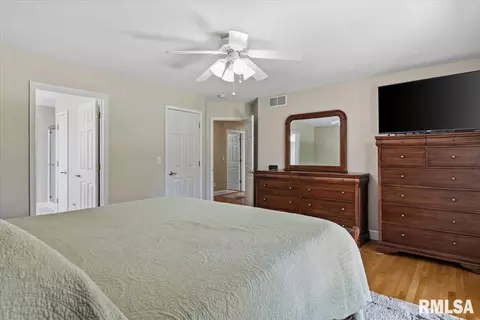 Bedroom - 4356 Creek Dr, Springfield, IL 62711 photo 3 of 7