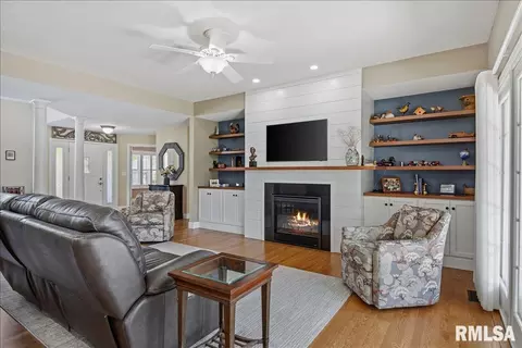 Living - 4356 Creek Dr, Springfield, IL 62711 photo 1 of 1