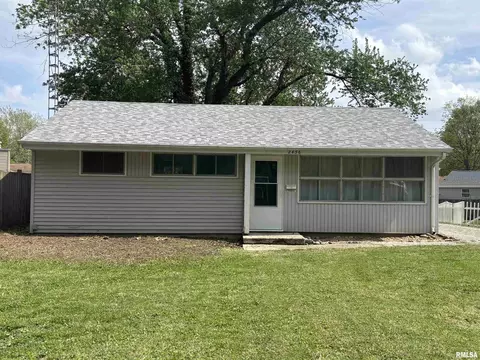2456 Devonshire Rd, Springfield, IL 62703