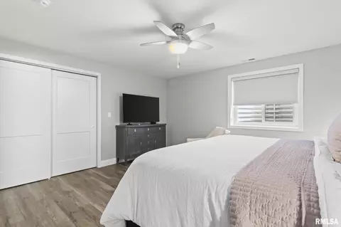 Bedroom - 4605 Lasalle Ct, Springfield, IL 62711 photo 6 of 7