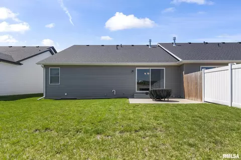 Exterior - 4605 Lasalle Ct, Springfield, IL 62711 photo 5 of 7