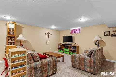 Other - 2323 S State St, Springfield, IL 62704 photo 9 of 13
