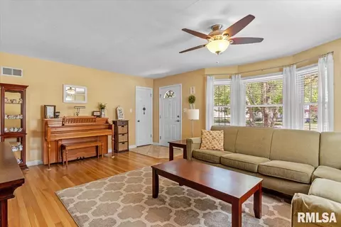 Other - 2323 S State St, Springfield, IL 62704 photo 4 of 13