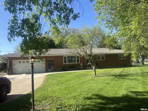 23 Sherry Ln, Rochester, IL 62563