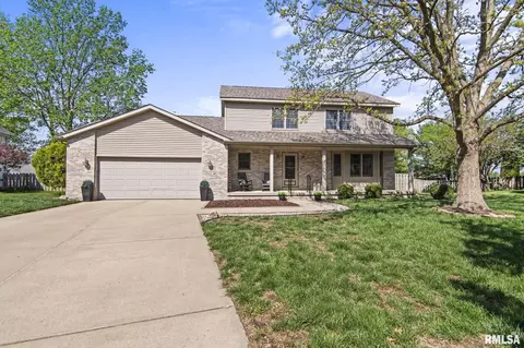 107 Aspen Dr, Chatham, IL 62629