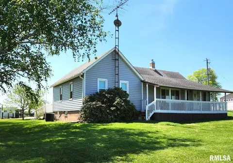 1401 1950th St, Lincoln, IL 62656